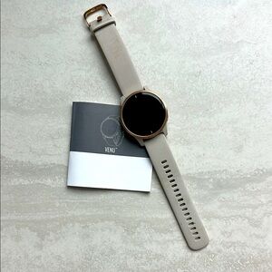 Garmin Venu Smartwatch - Gold and Cream